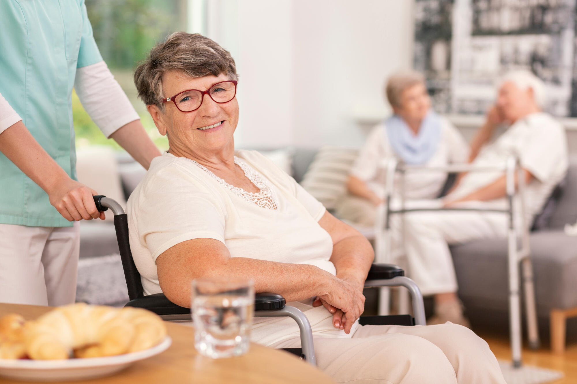 The Vital Role of Personal Care Assistance in Senior Living